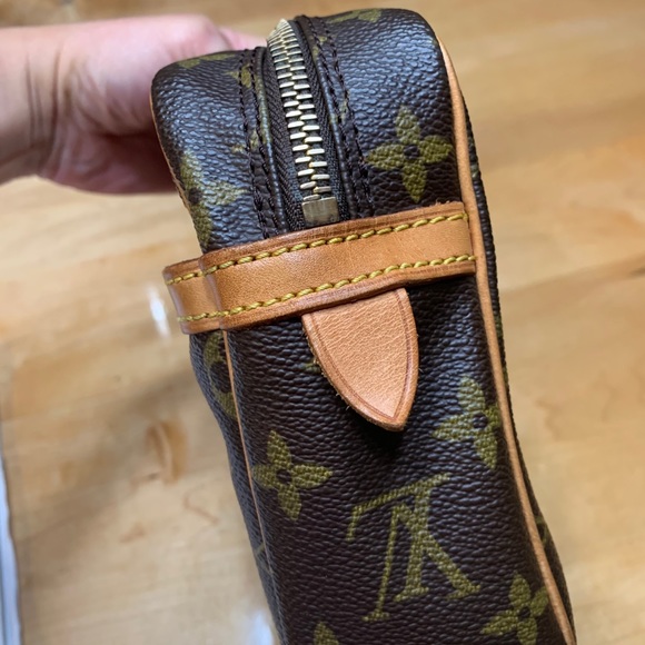Louis Vuitton Compiegne Clutch 23 - Picture 3 of 16